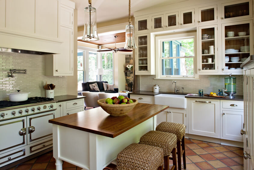 Dura Supreme Cabinetry kitchen design by Sandy Brannock and Cynthia Alsaif-Barthello of NVS Kitchen & Bath Inc.