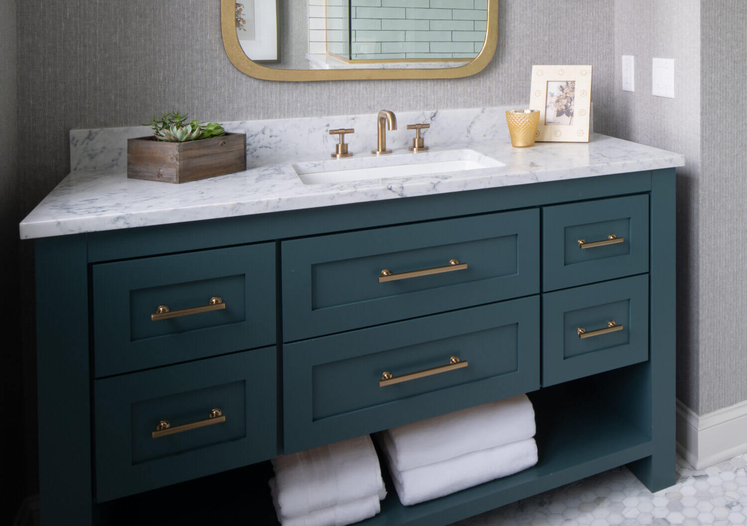 Bathroom Vanity With Open Side Shelves